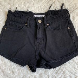 Bullhead Black Denim High-Rise Jean shorts sz 1